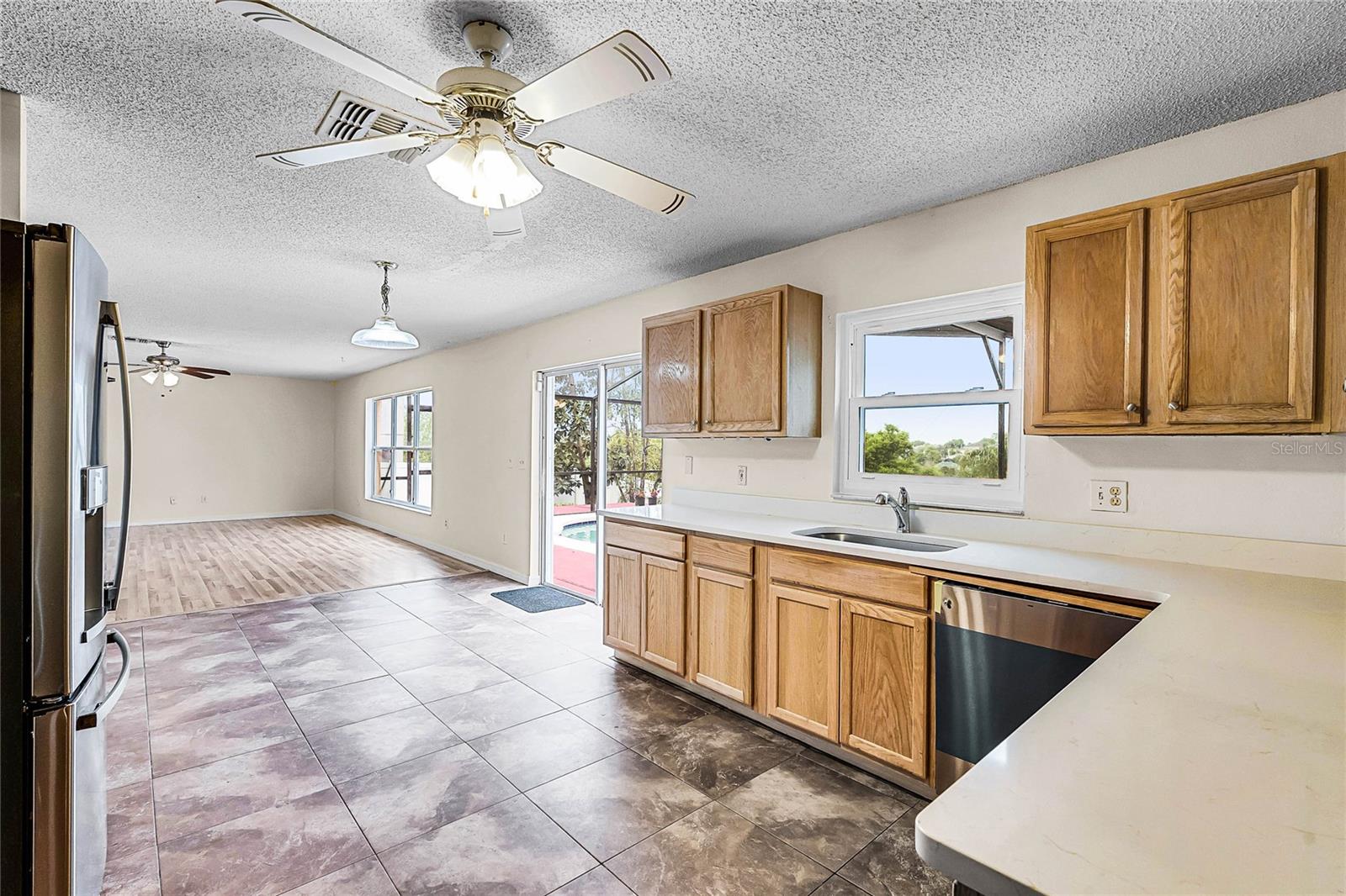 1928 CRESTRIDGE DR, CLERMONT, FL, 34711