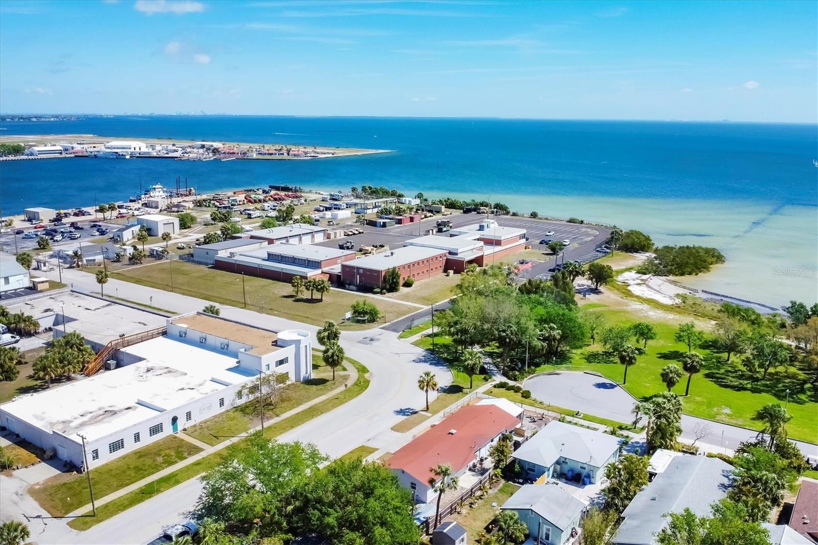 1501 BEACH DR SE, ST PETERSBURG, FL, 33701