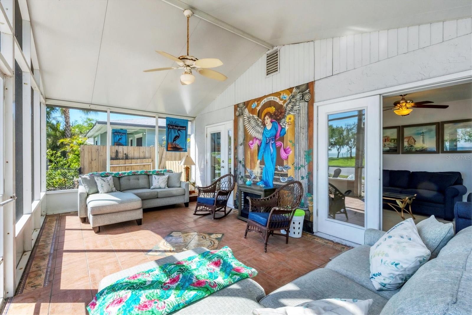 1501 BEACH DR SE, ST PETERSBURG, FL, 33701