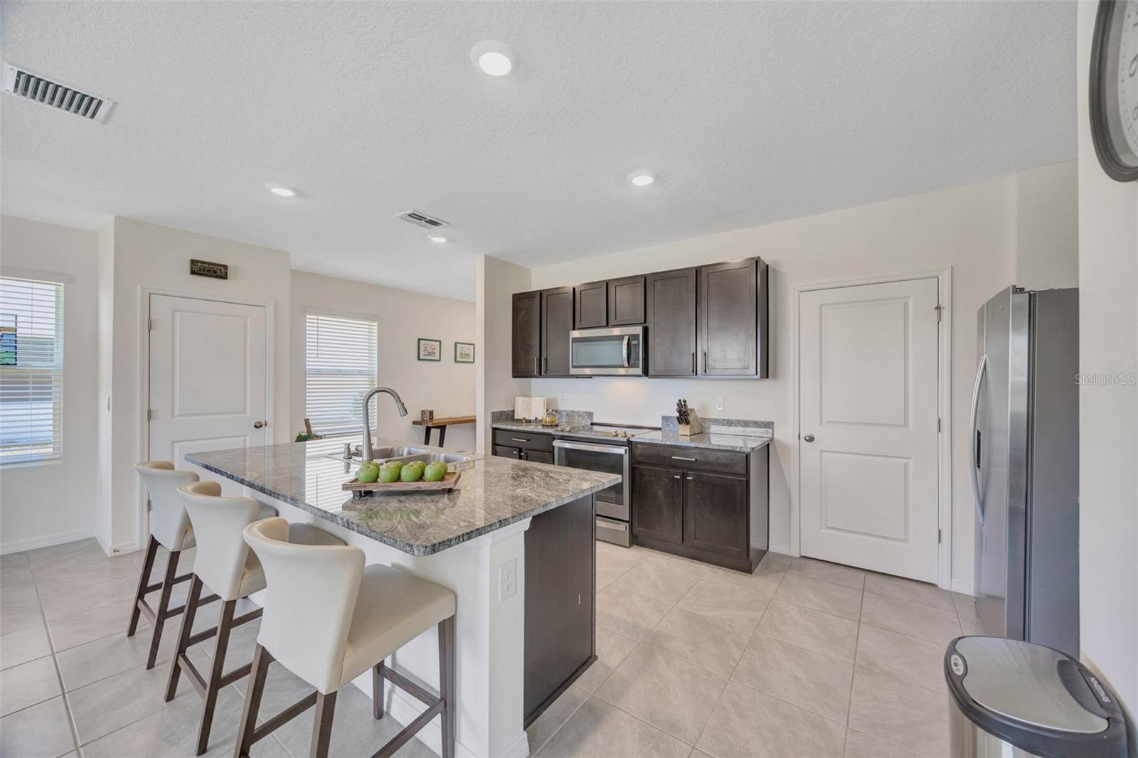 5758 HOLLINGWORTH TRL, WESLEY CHAPEL, FL, 33545
