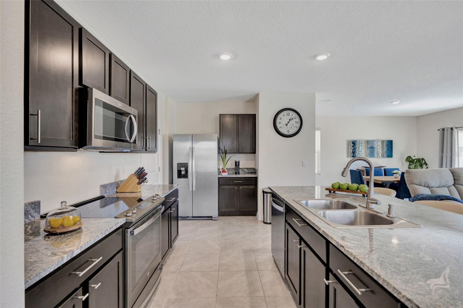 5758 HOLLINGWORTH TRL, WESLEY CHAPEL, FL, 33545