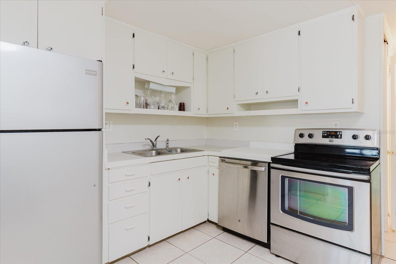 2025 MELODY DR, HOLIDAY, FL, 34691