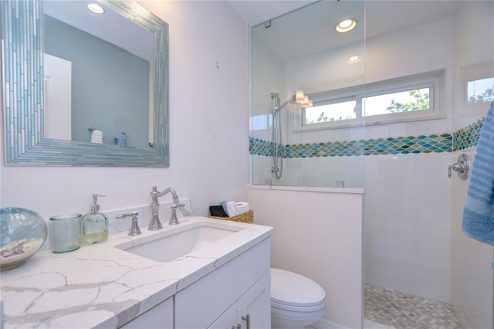 6405 16TH AVENUE DR W, BRADENTON, FL, 34209