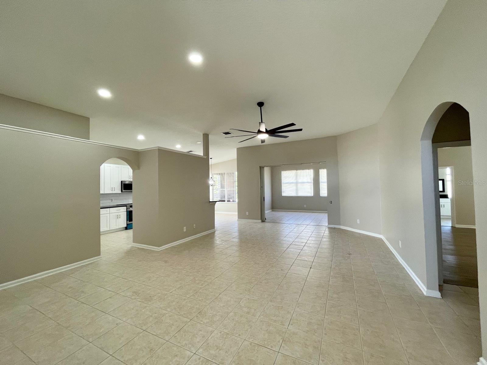 3295 FALCON POINT DR, KISSIMMEE, FL, 34741