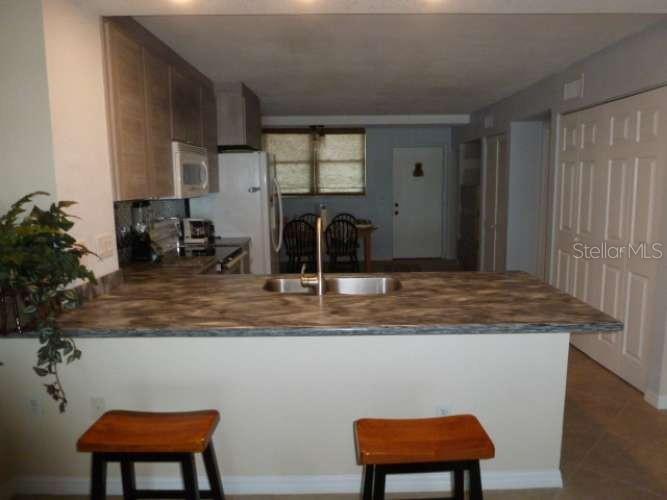 18304 GULF BLVD #210, REDINGTON SHORES, FL, 33708
