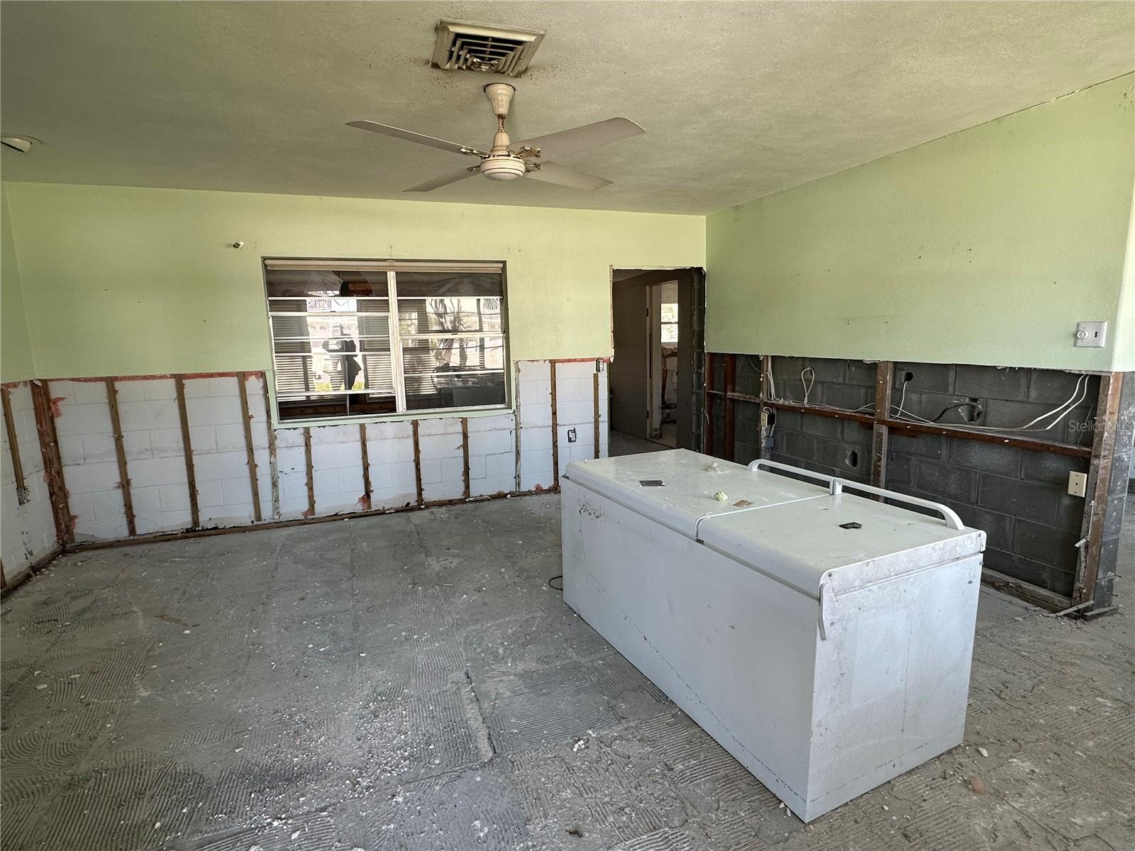 305 59TH ST, HOLMES BEACH, FL, 34217