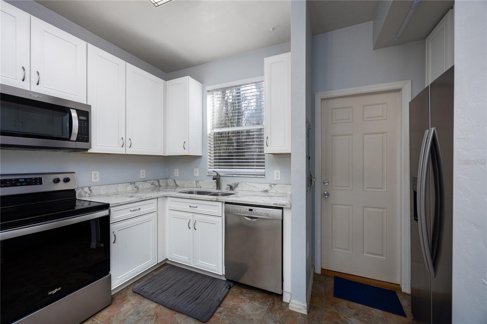 4415 SW 34TH ST #106, GAINESVILLE, FL, 32608