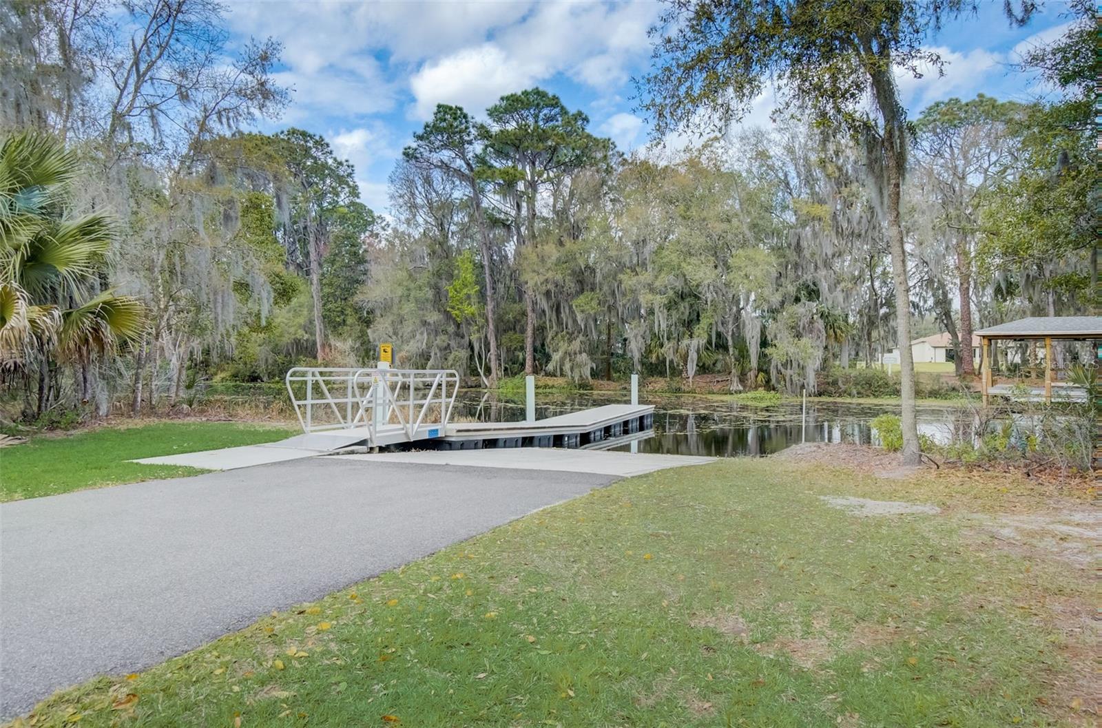 3409 LAKE DIANE RD, TAVARES, FL, 32778