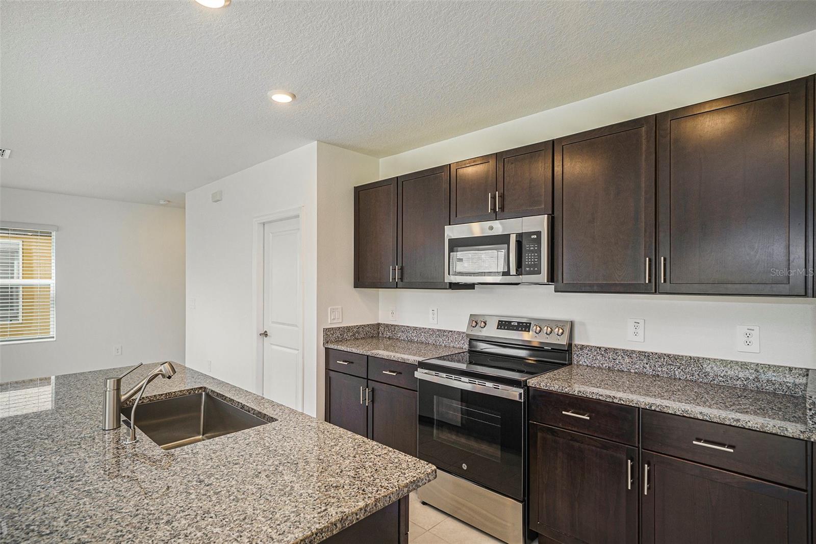 2871 SILVER SCALLOP DR, WIMAUMA, FL, 33598