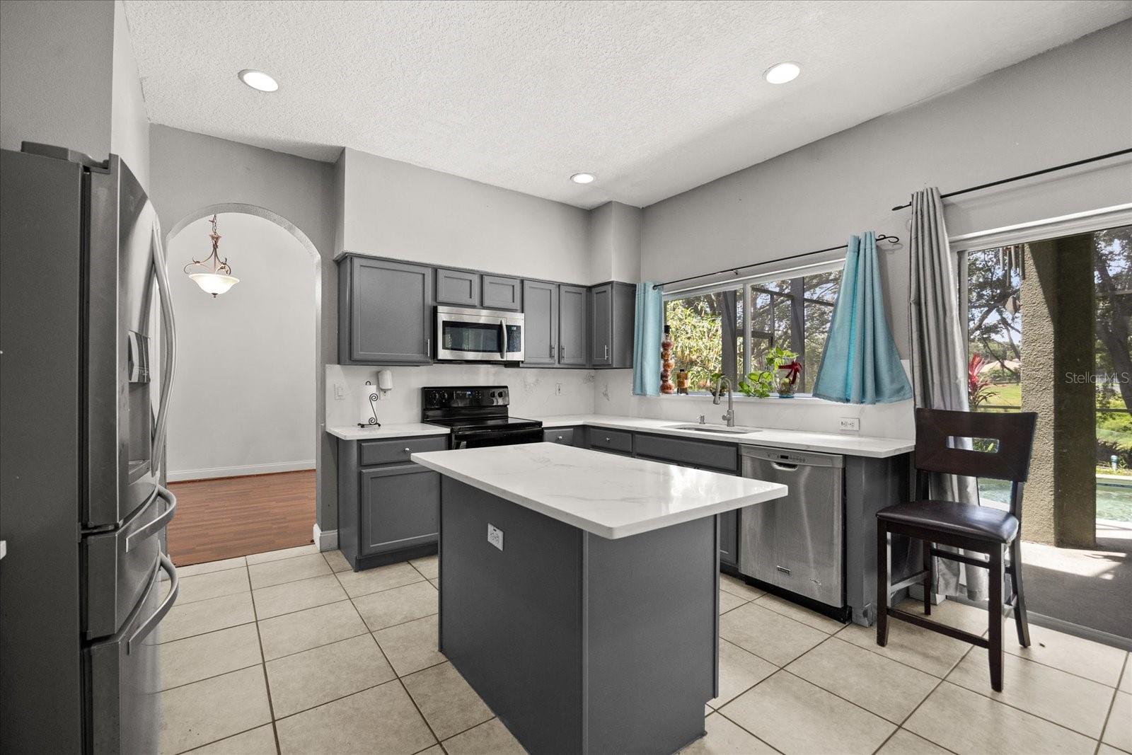 2014 APPLEGATE DR, OCOEE, FL, 34761