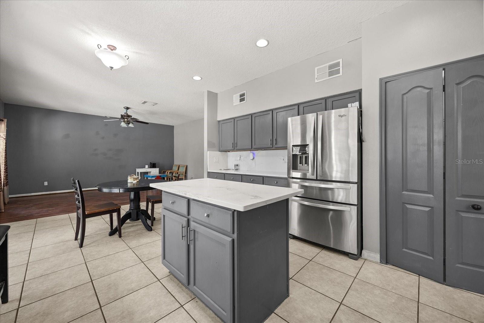 2014 APPLEGATE DR, OCOEE, FL, 34761