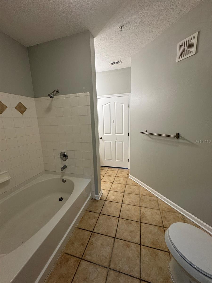 12831 MADISON POINTE CIR #104, ORLANDO, FL, 32821