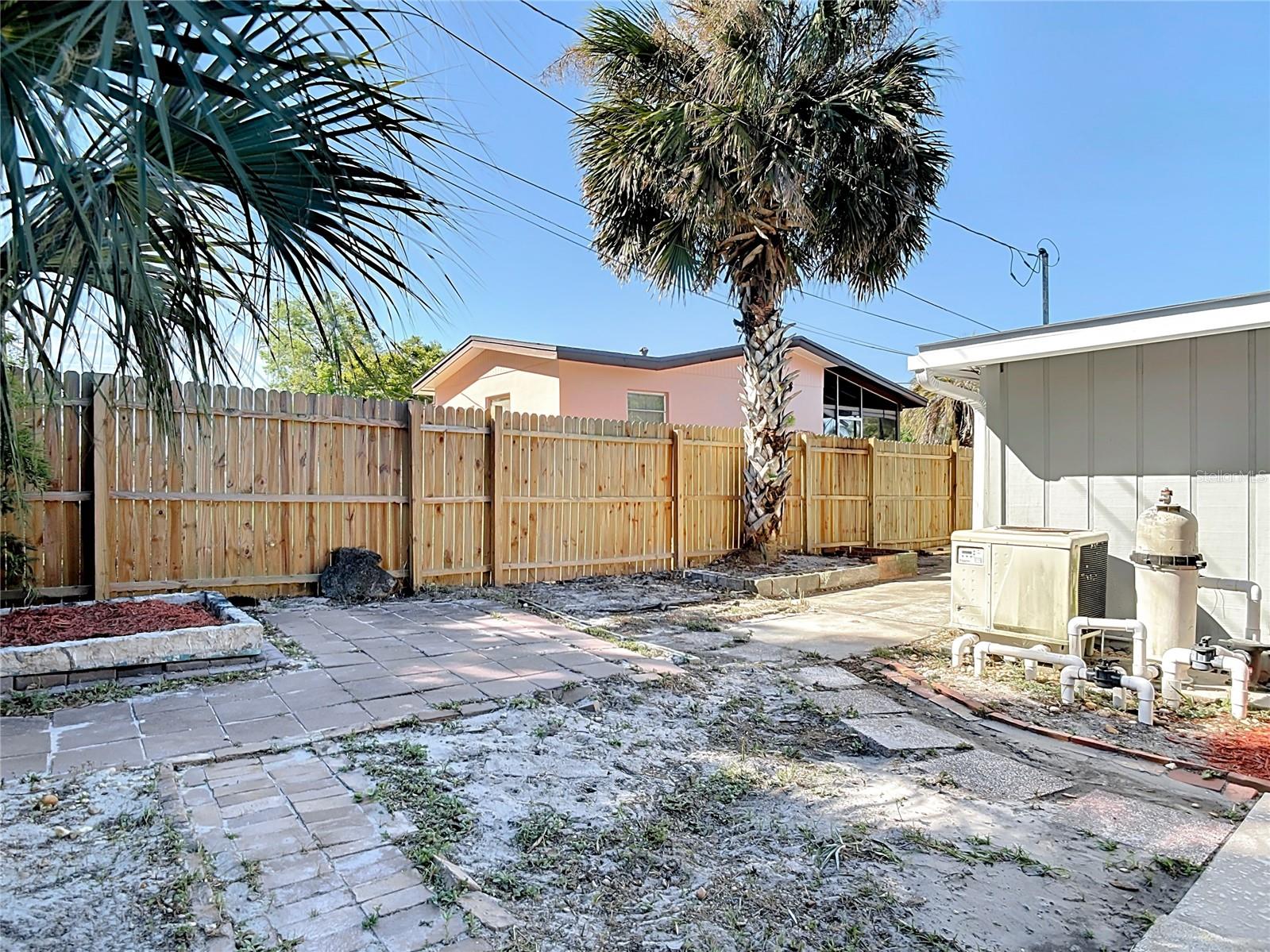 1085 WHITEWOOD DR, DELTONA, FL, 32725