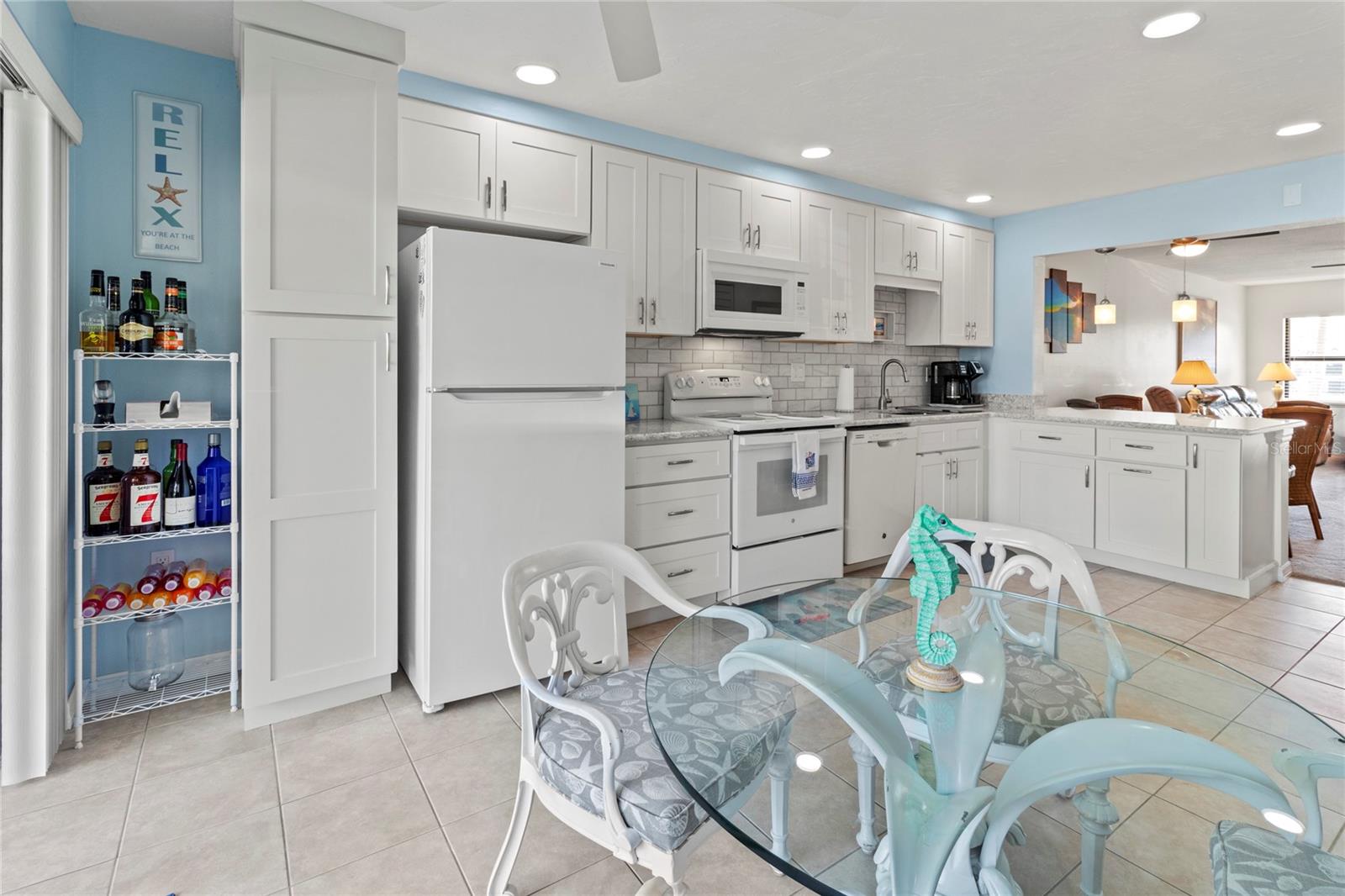 305 30TH AVE W #A104, BRADENTON, FL, 34205