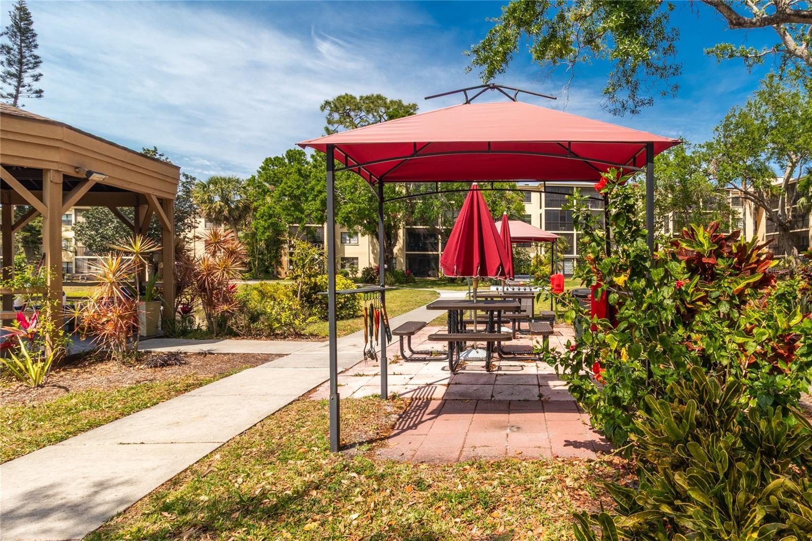 305 30TH AVE W #A104, BRADENTON, FL, 34205
