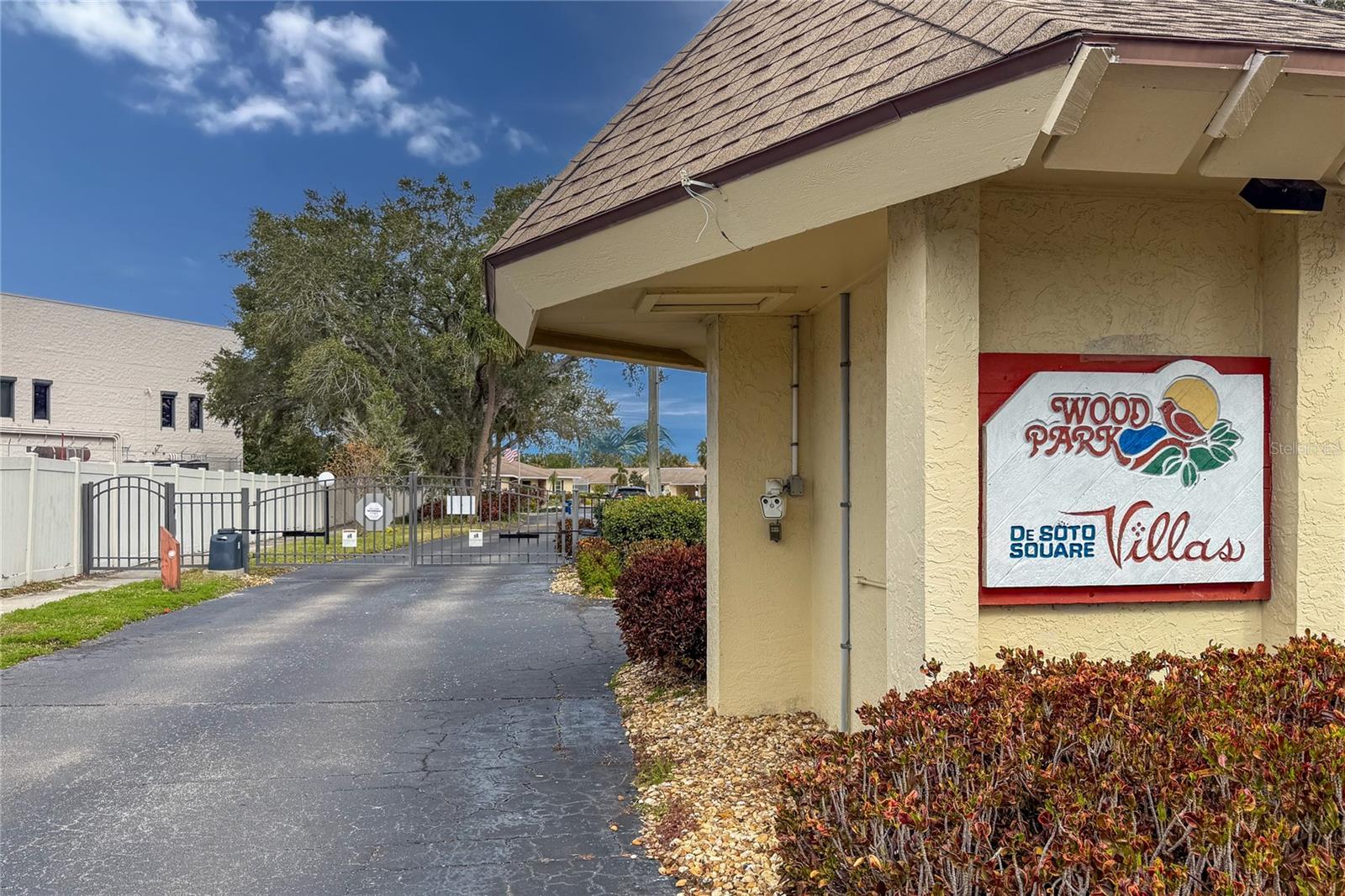 305 30TH AVE W #A104, BRADENTON, FL, 34205