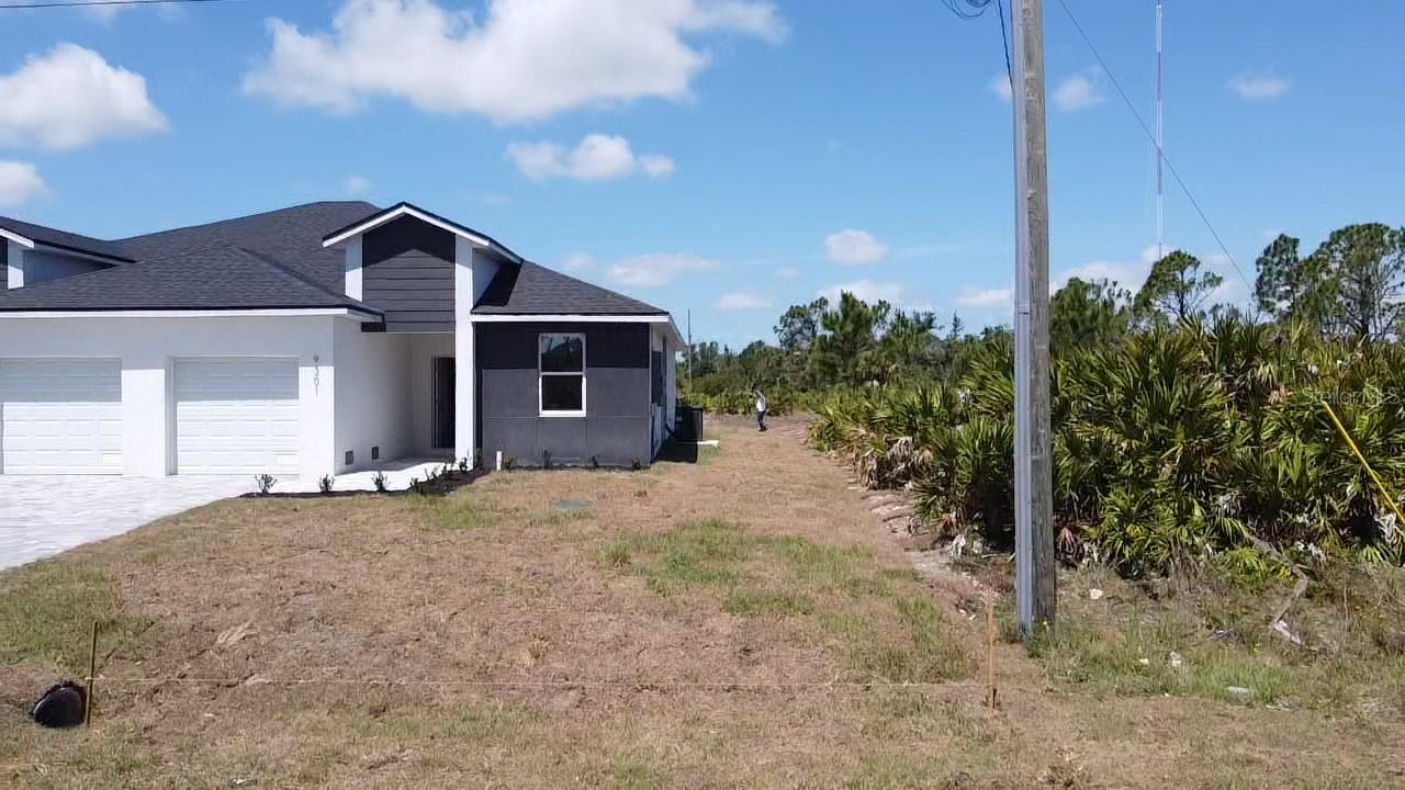 9301 AGATE ST, PORT CHARLOTTE, FL, 33981