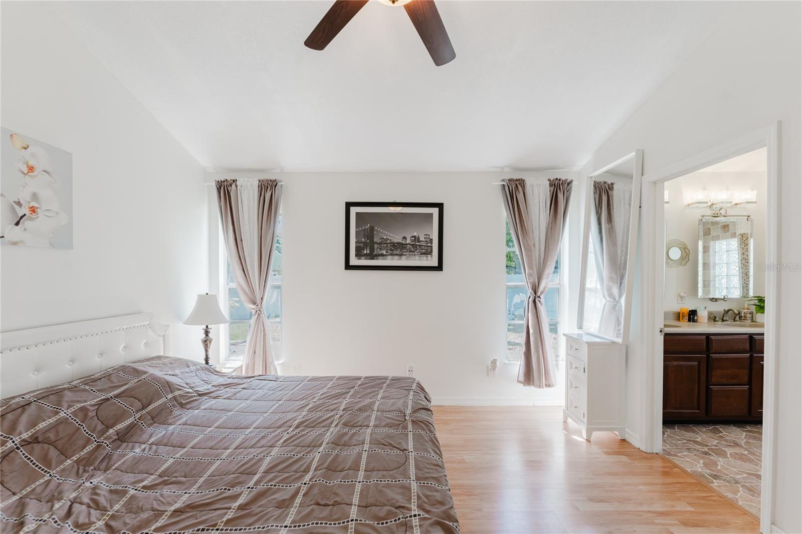 8859 FORT JEFFERSON BLVD, ORLANDO, FL, 32822