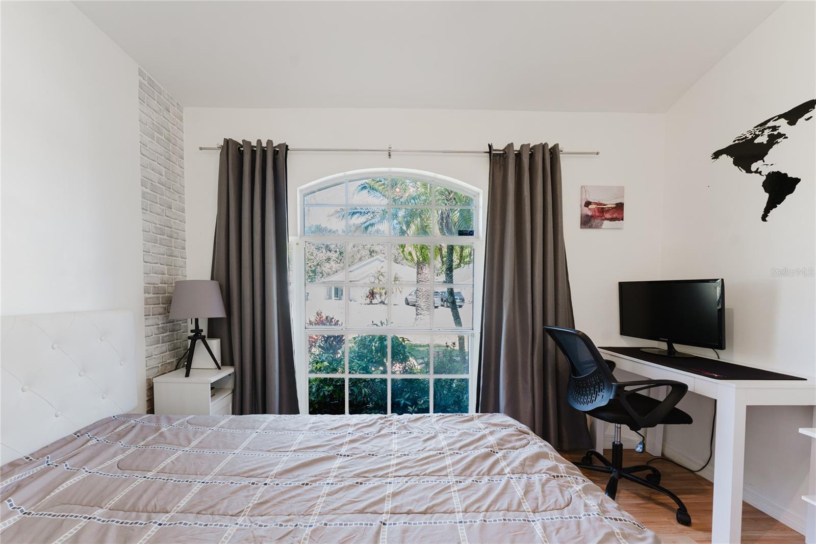 8859 FORT JEFFERSON BLVD, ORLANDO, FL, 32822