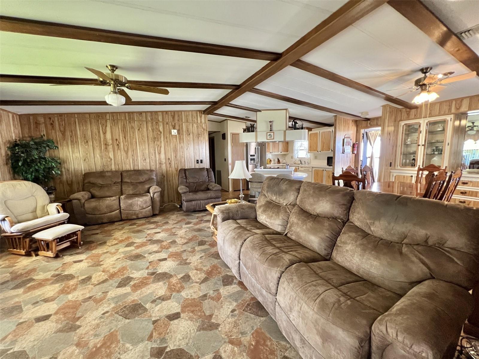 141 HIBISCUS WAY, LEESBURG, FL, 34748