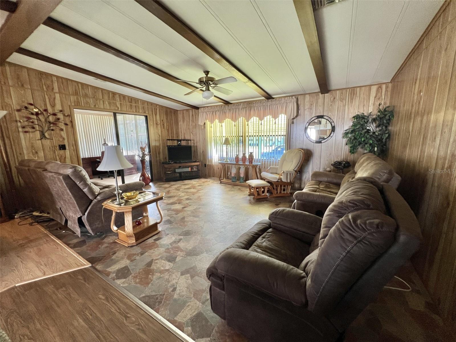 141 HIBISCUS WAY, LEESBURG, FL, 34748