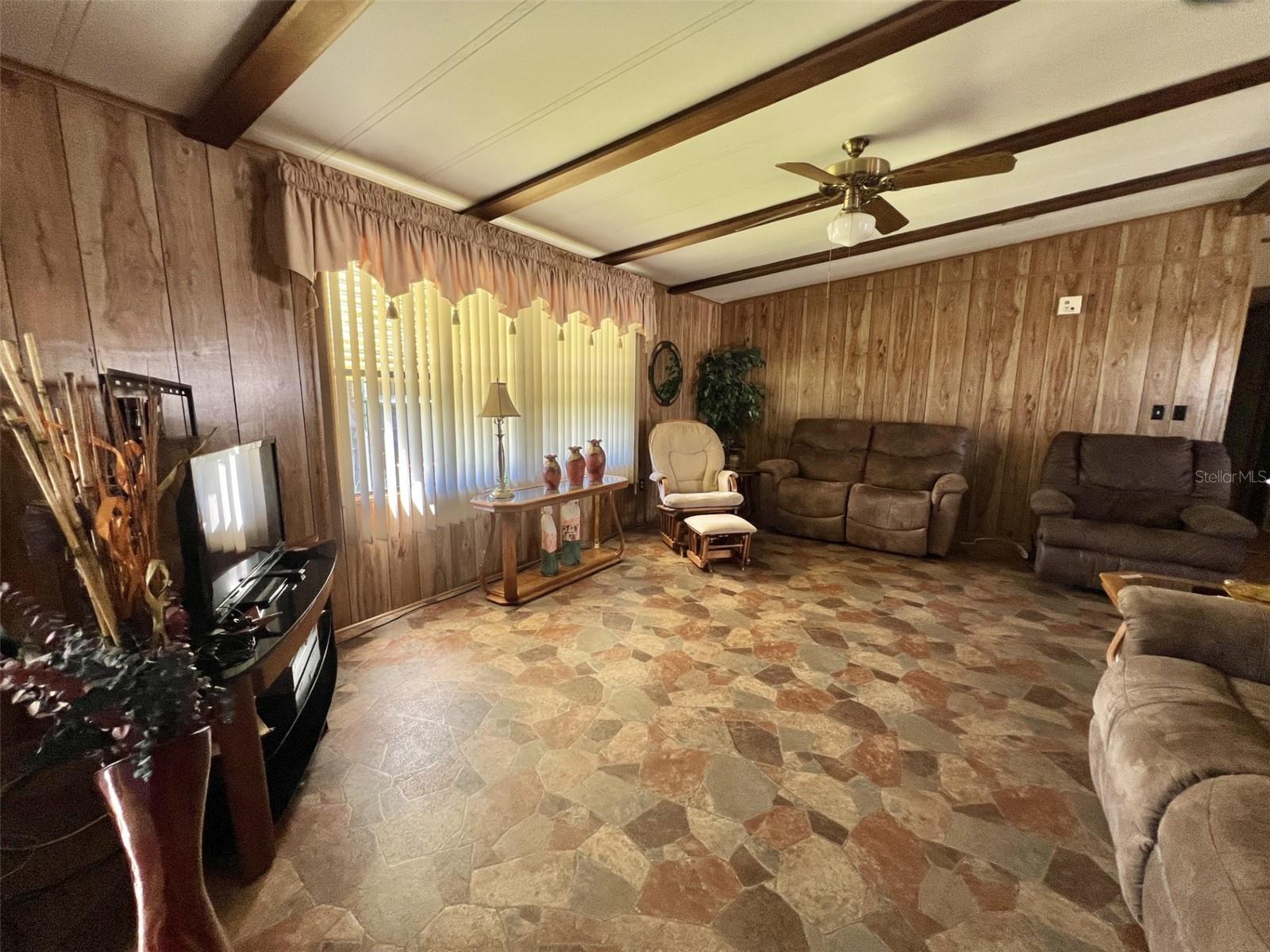 141 HIBISCUS WAY, LEESBURG, FL, 34748