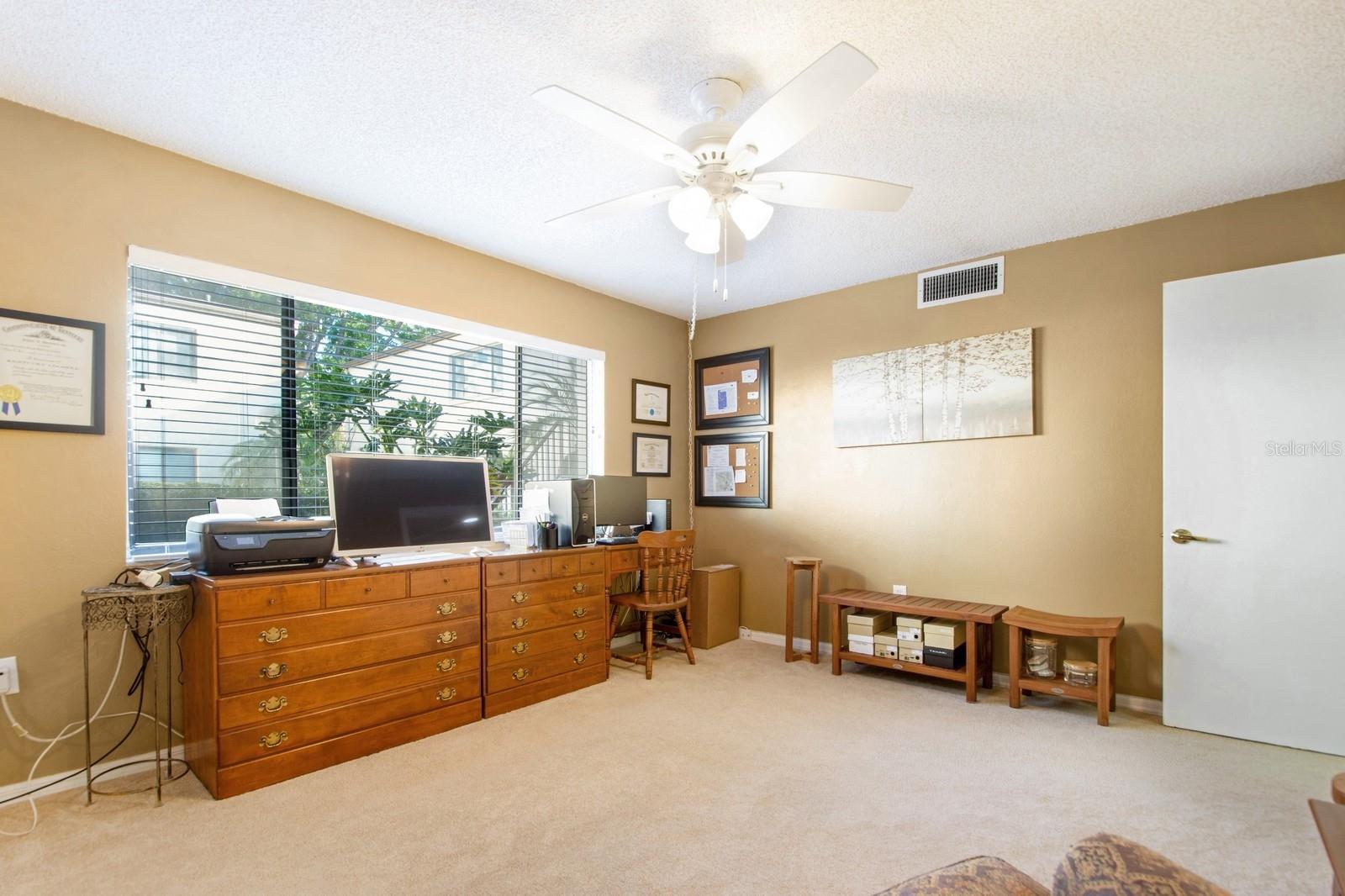 700 STARKEY RD #411, LARGO, FL, 33771