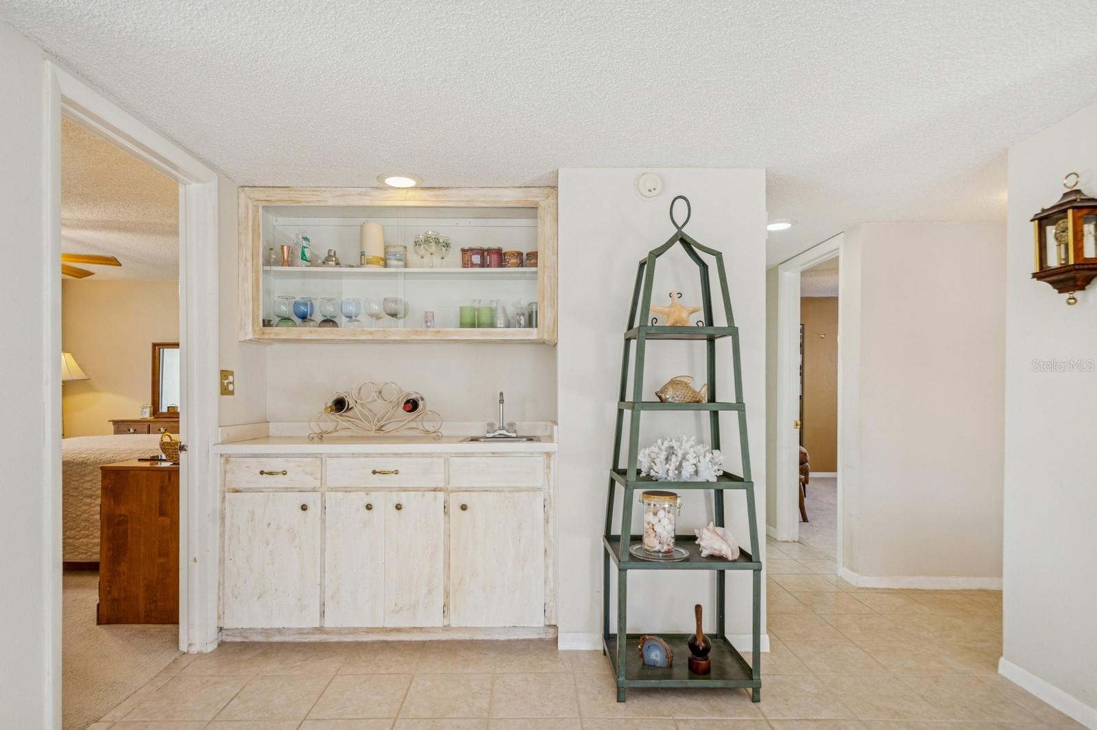700 STARKEY RD #411, LARGO, FL, 33771