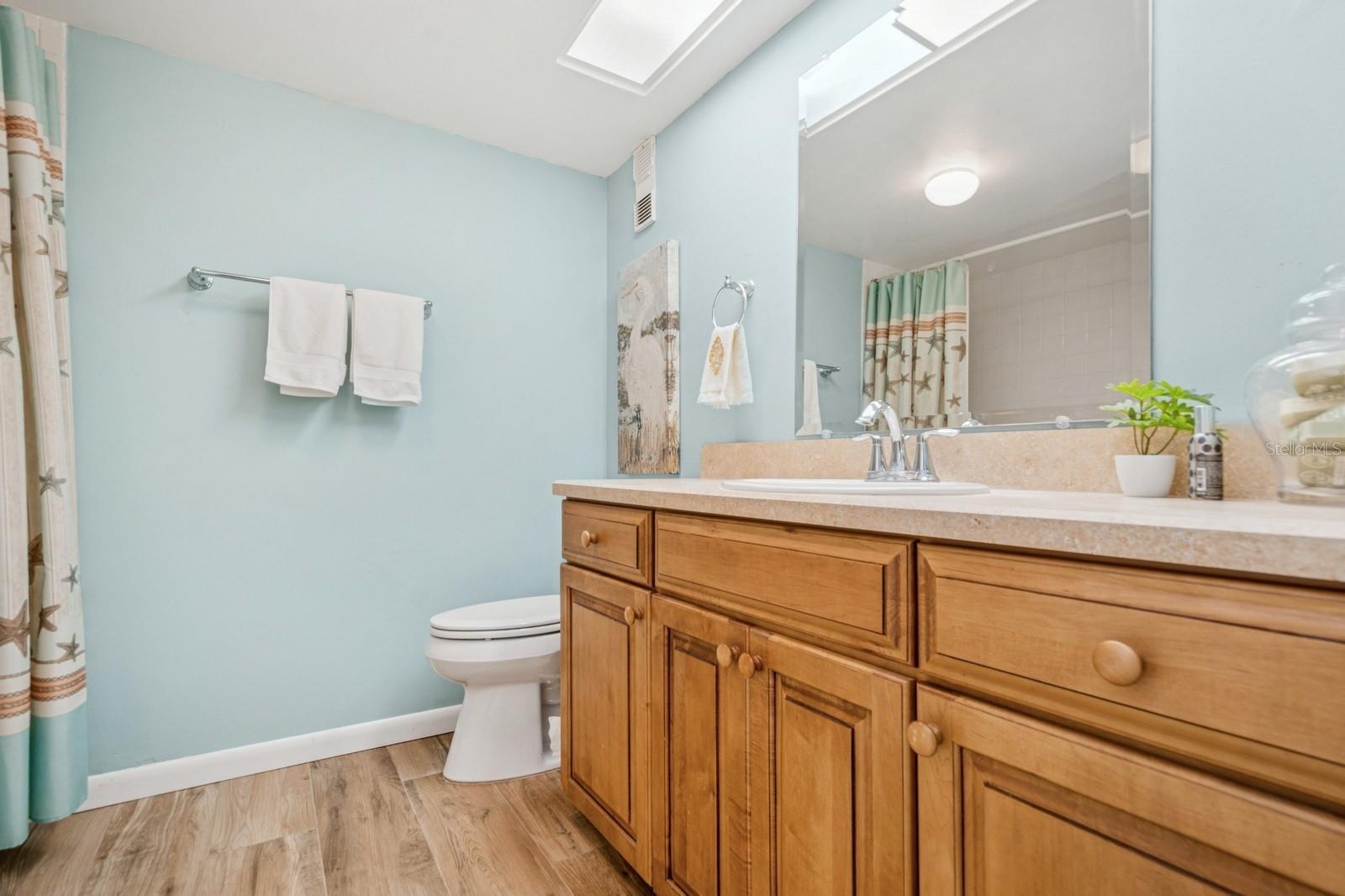 700 STARKEY RD #411, LARGO, FL, 33771