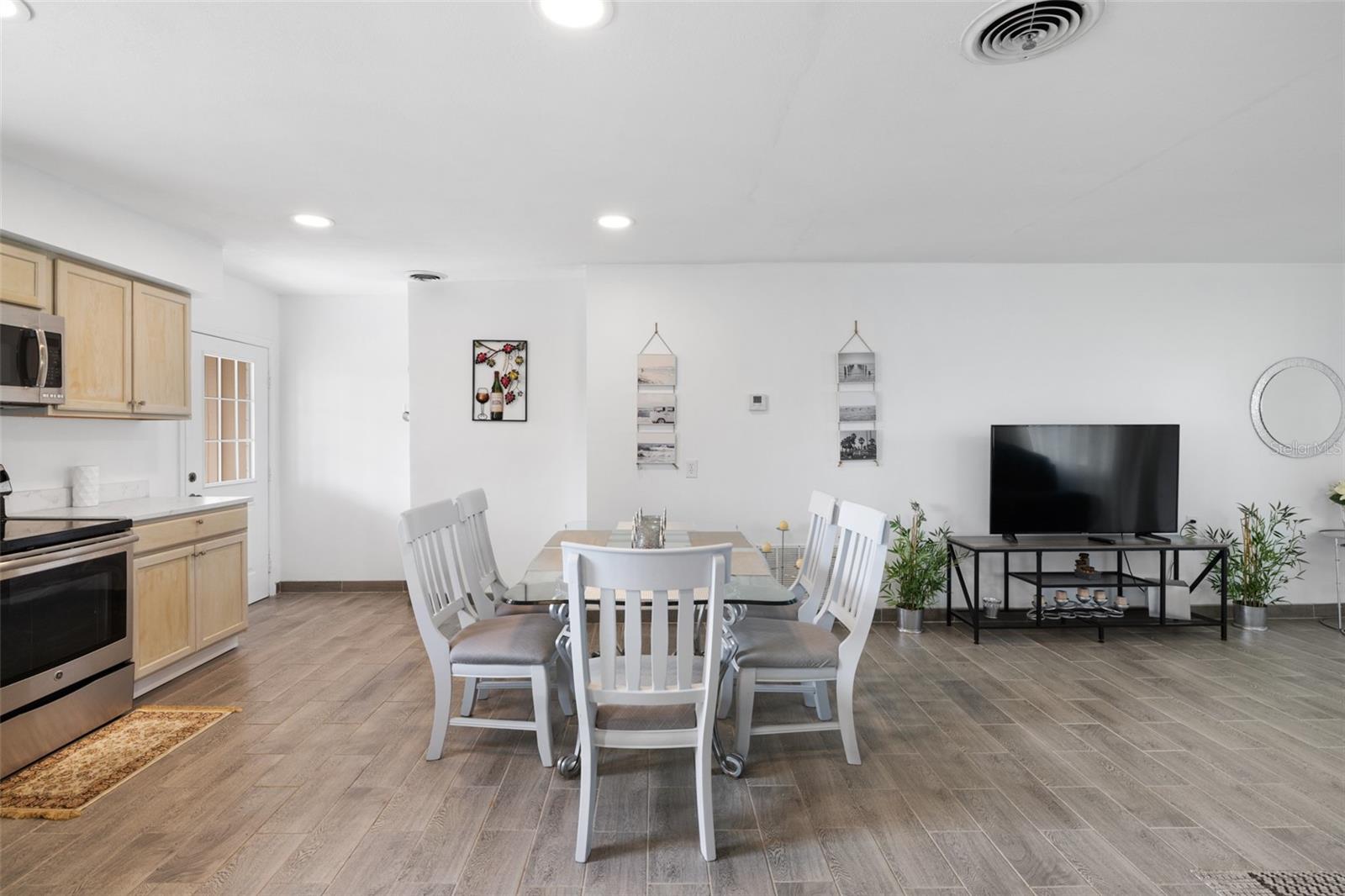 107 MYAKKA DR, VENICE, FL, 34293