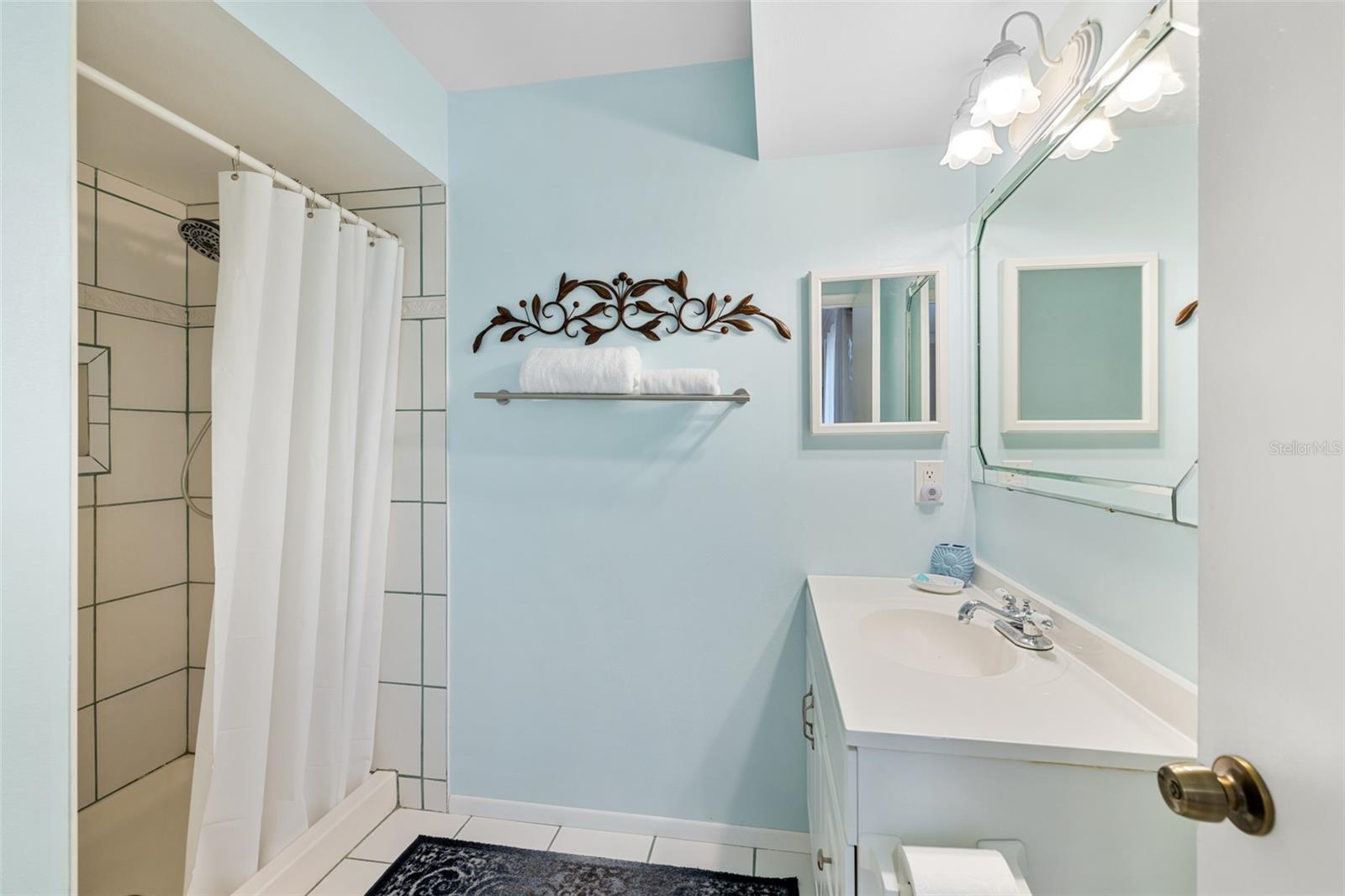 107 MYAKKA DR, VENICE, FL, 34293