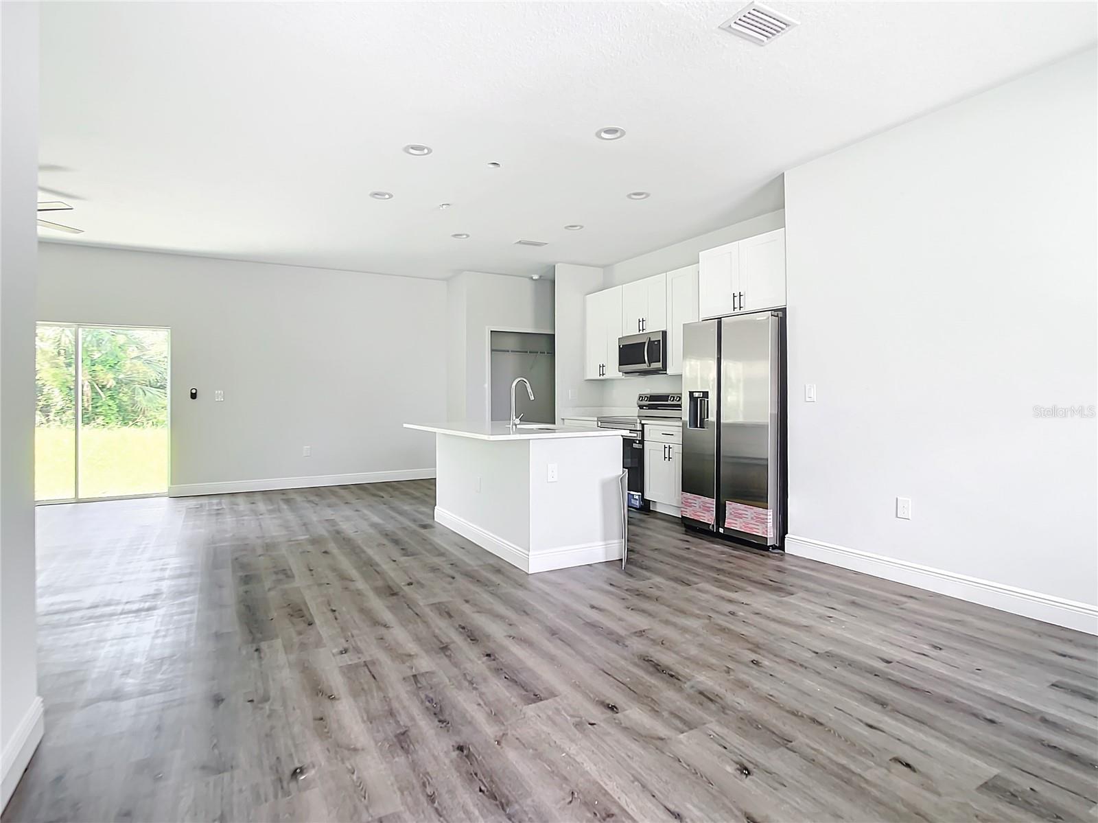 21355 COTTONWOOD AVE, PORT CHARLOTTE, FL, 33952
