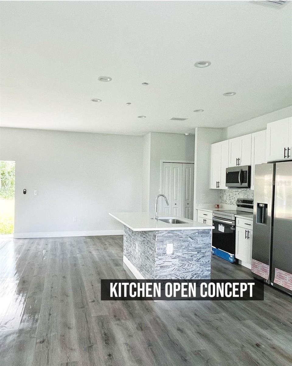 21355 COTTONWOOD AVE, PORT CHARLOTTE, FL, 33952