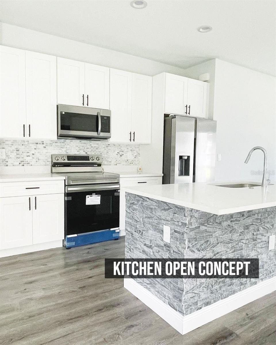 21355 COTTONWOOD AVE, PORT CHARLOTTE, FL, 33952