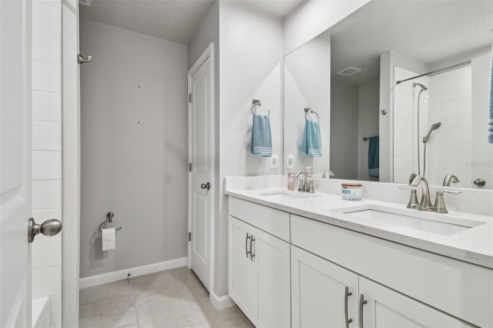 19398 GREAT INTENTION WAY, LUTZ, FL, 33558