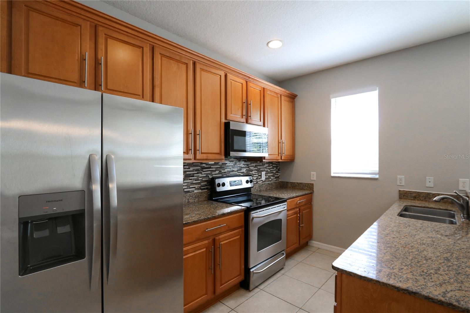 2530 MIDDLETON GROVE DR, BRANDON, FL, 33511