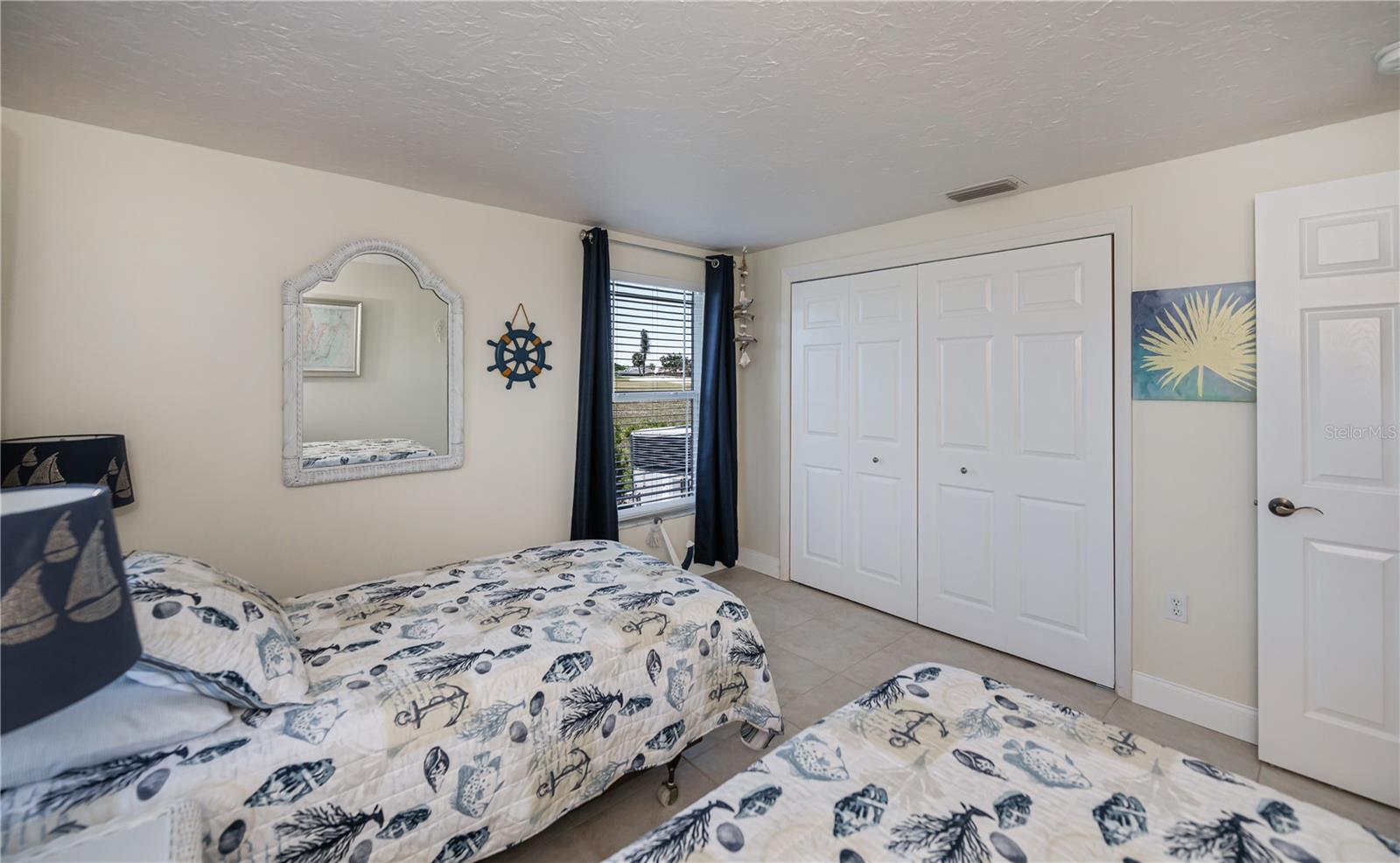 62 OAKLAND HILLS PL, ROTONDA WEST, FL, 33947