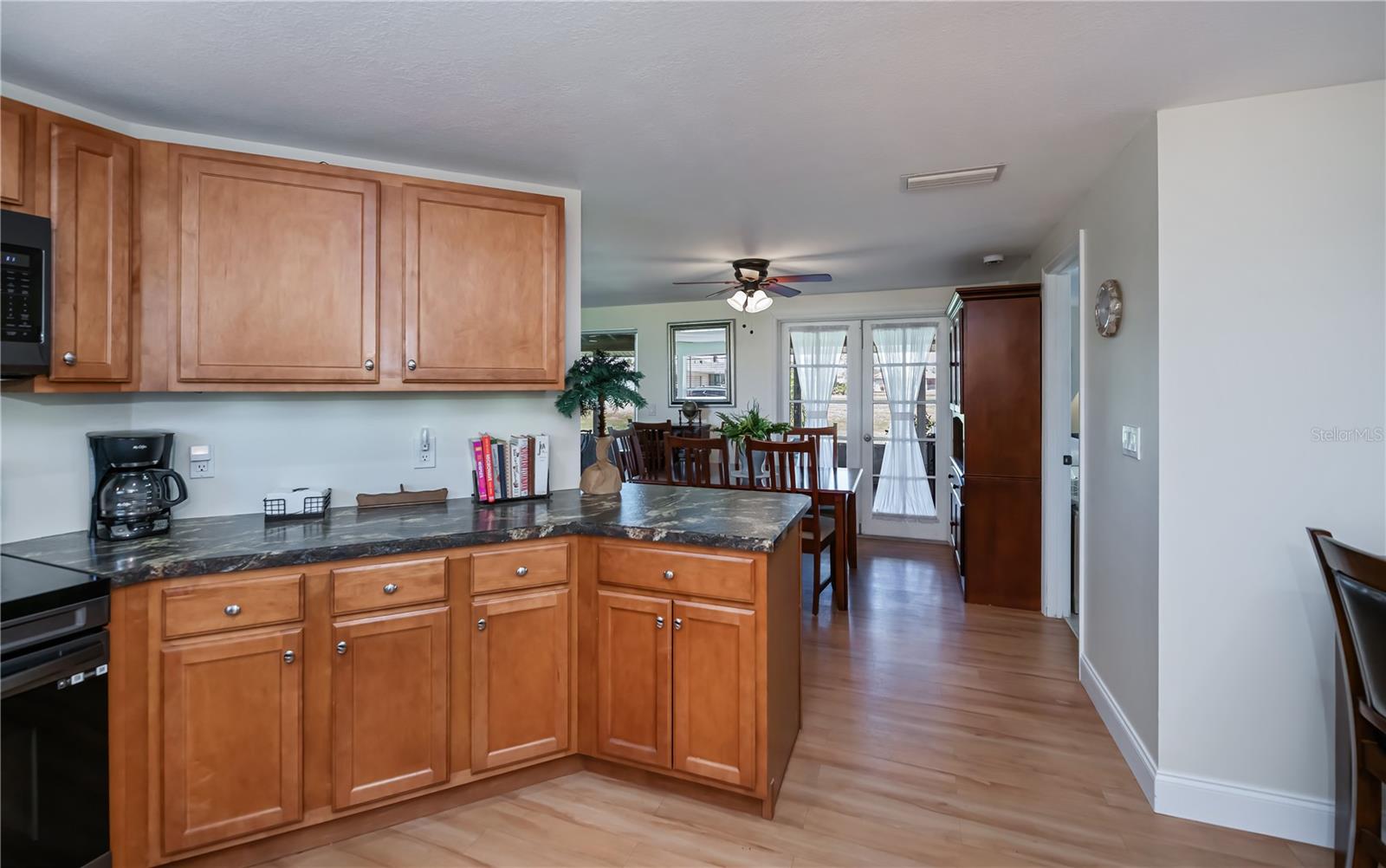 62 OAKLAND HILLS PL, ROTONDA WEST, FL, 33947