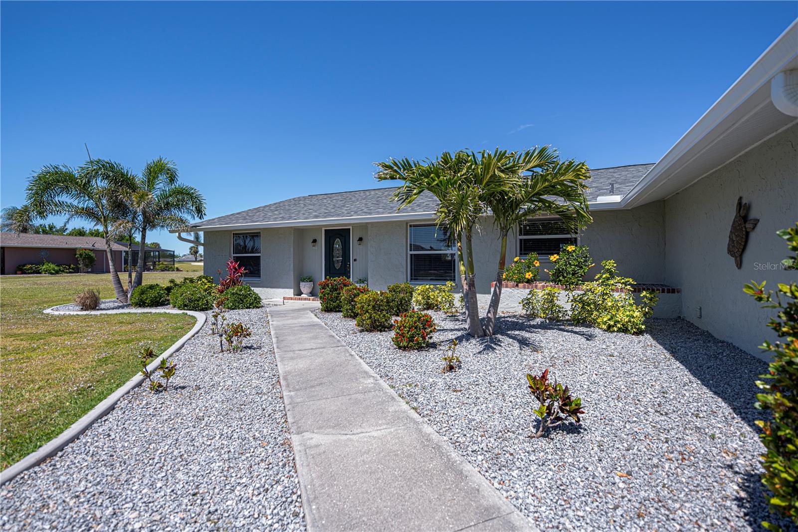 62 OAKLAND HILLS PL, ROTONDA WEST, FL, 33947