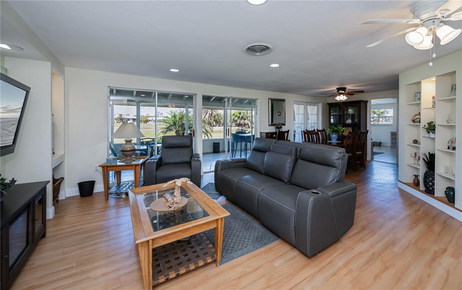 62 OAKLAND HILLS PL, ROTONDA WEST, FL, 33947