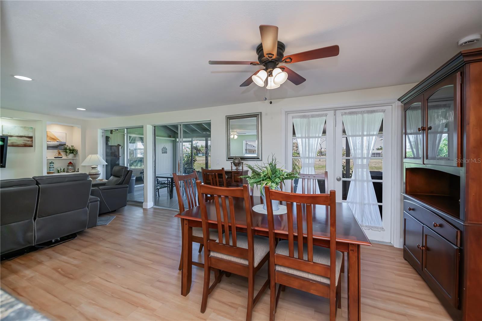 62 OAKLAND HILLS PL, ROTONDA WEST, FL, 33947