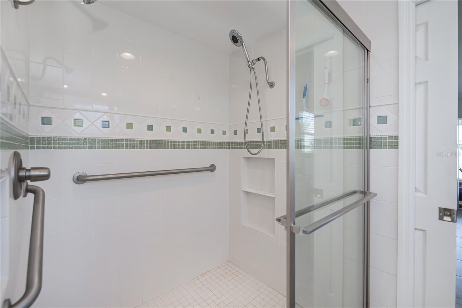 62 OAKLAND HILLS PL, ROTONDA WEST, FL, 33947