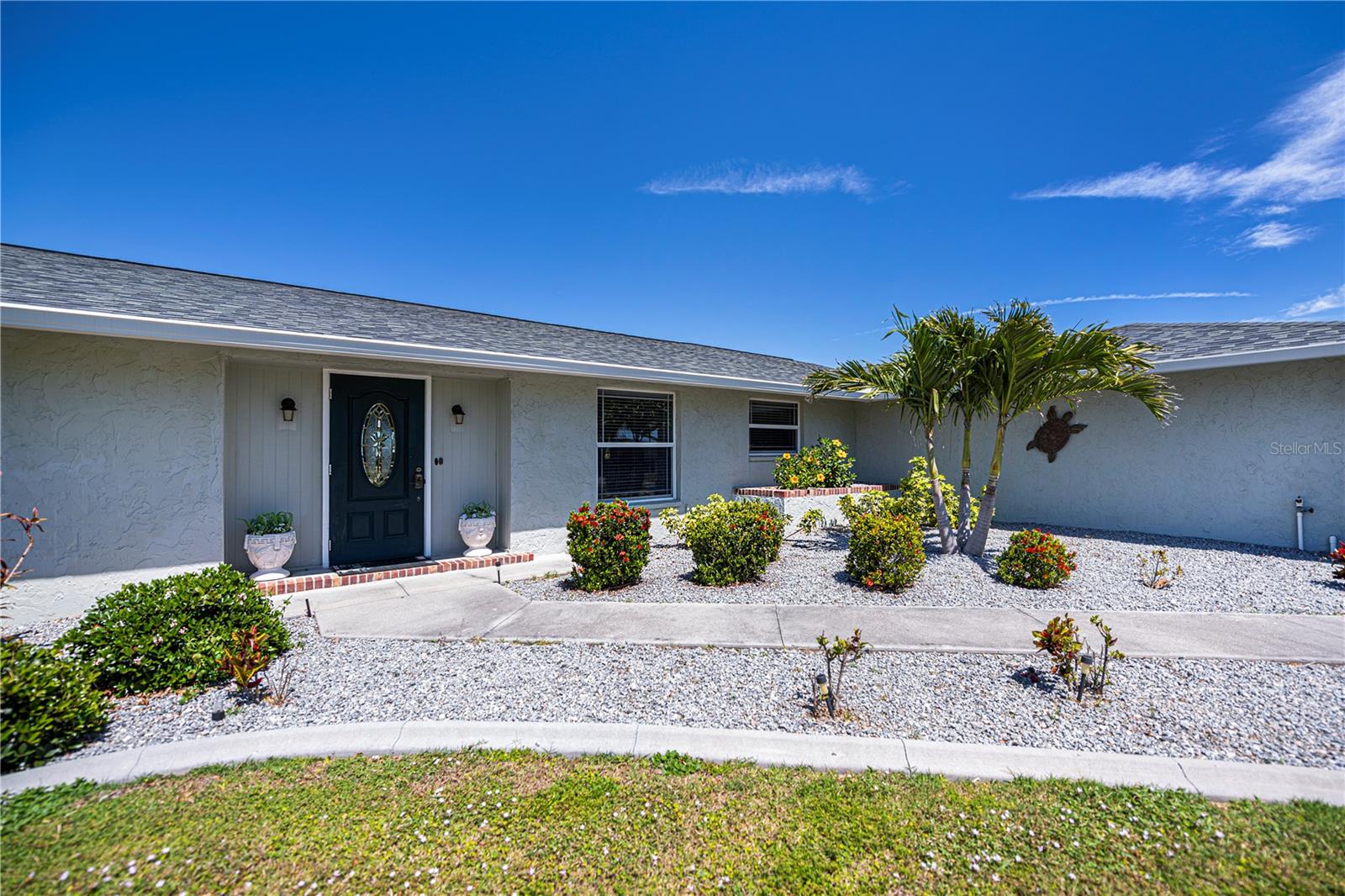 62 OAKLAND HILLS PL, ROTONDA WEST, FL, 33947