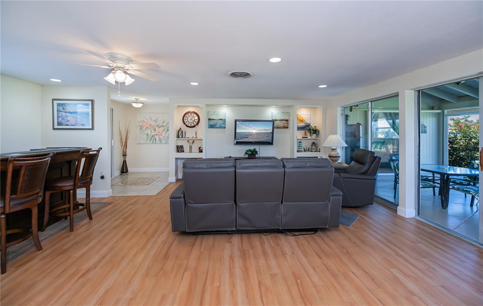 62 OAKLAND HILLS PL, ROTONDA WEST, FL, 33947