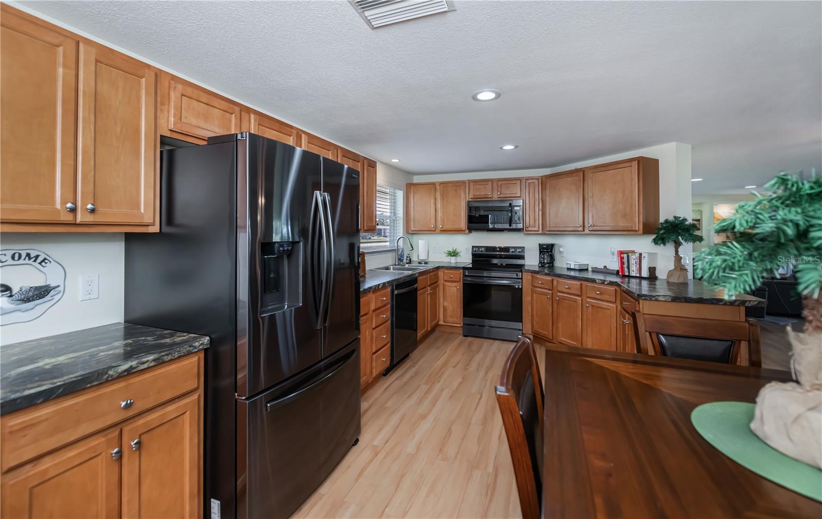 62 OAKLAND HILLS PL, ROTONDA WEST, FL, 33947
