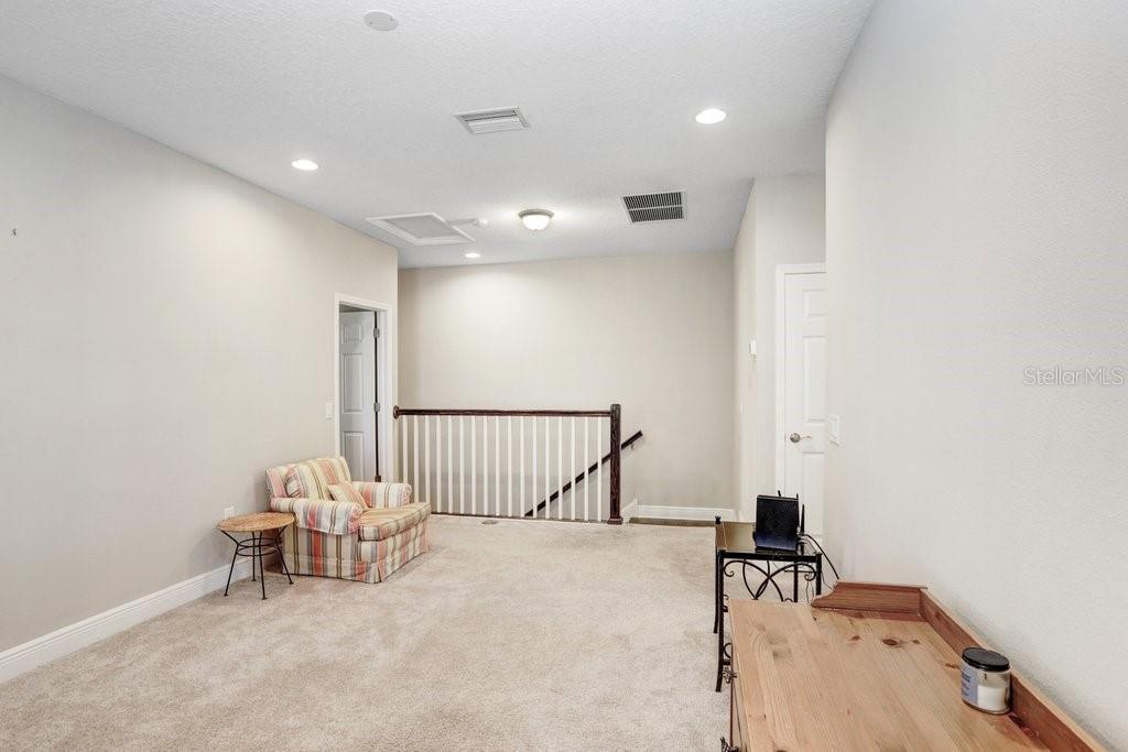 30300 SOUTHWELL LN, WESLEY CHAPEL, FL, 33543