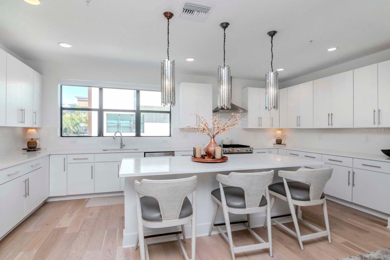 2511 N GRADY AVE #52, TAMPA, FL, 33607