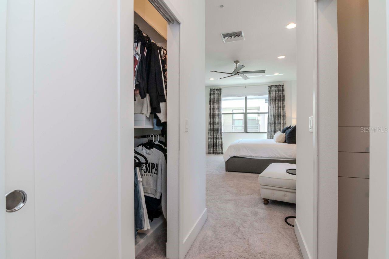 2511 N GRADY AVE #52, TAMPA, FL, 33607