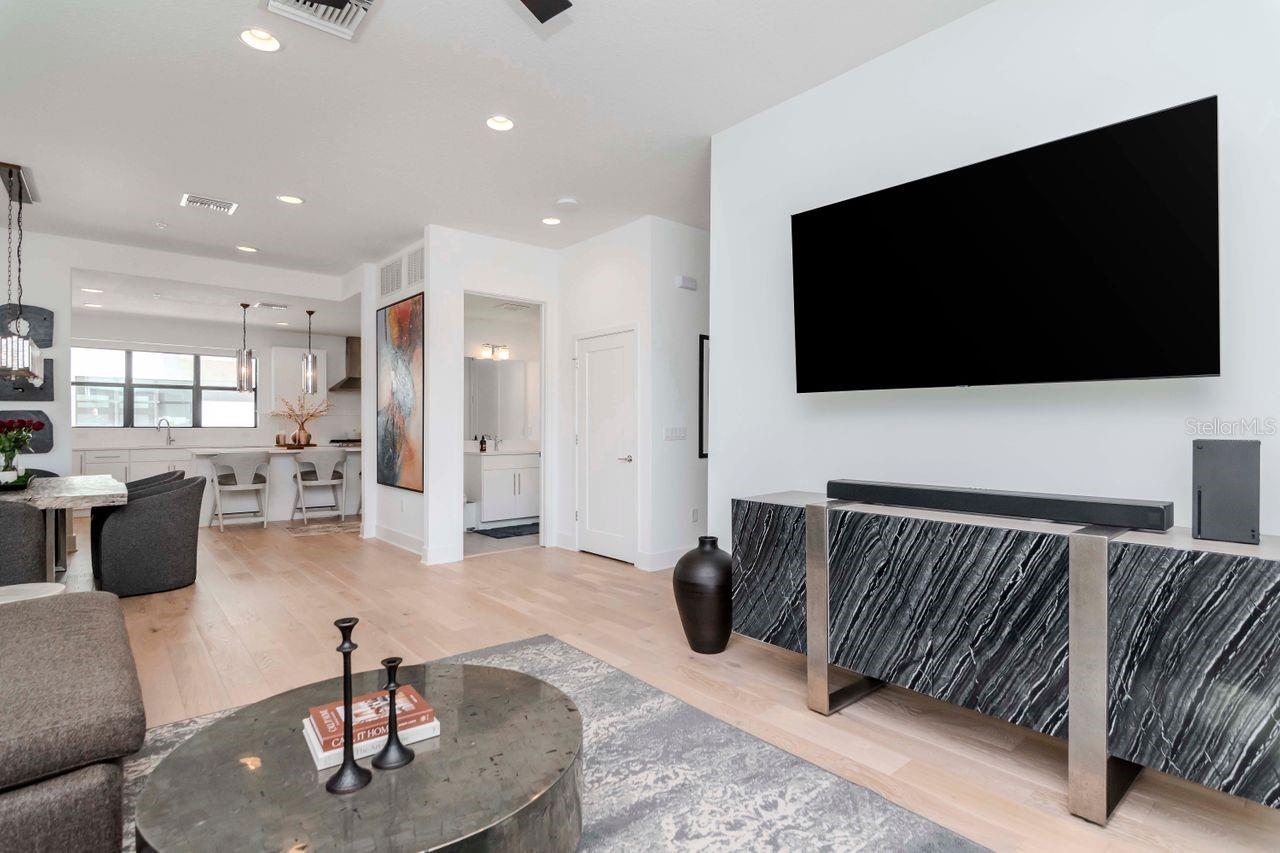 2511 N GRADY AVE #52, TAMPA, FL, 33607