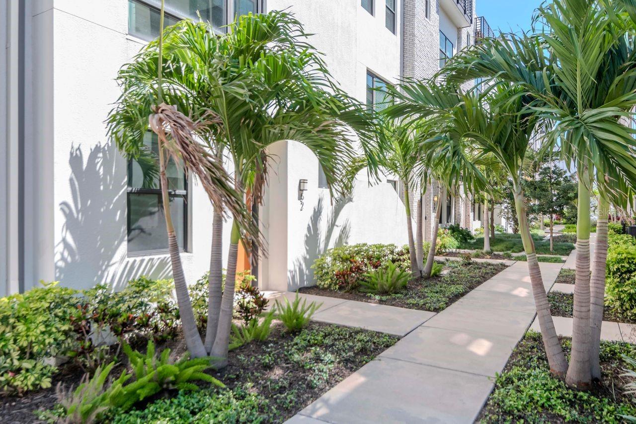 2511 N GRADY AVE #52, TAMPA, FL, 33607